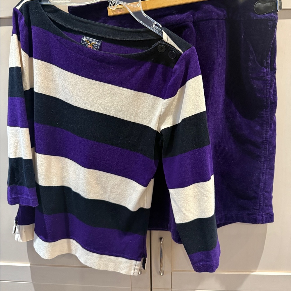 SET OF TOP AND SKIRT